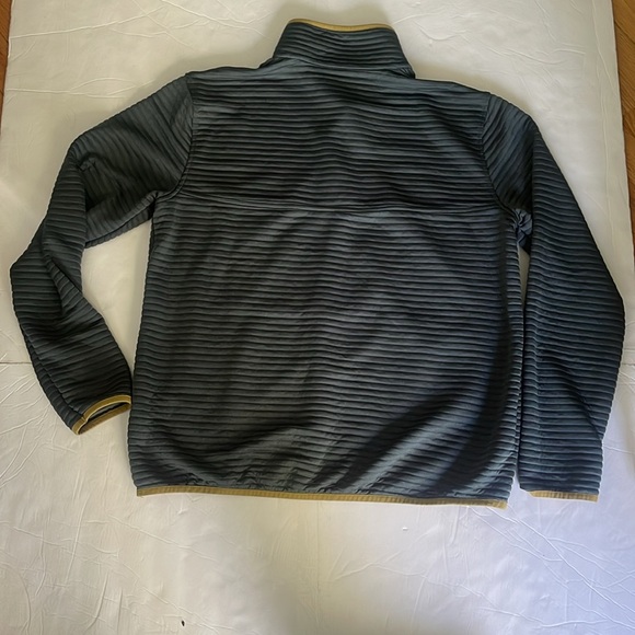 L.L. Bean Airlight Knit Slightly Fitted 1/4 Button Up Pullover size XL tall - Picture 5 of 5